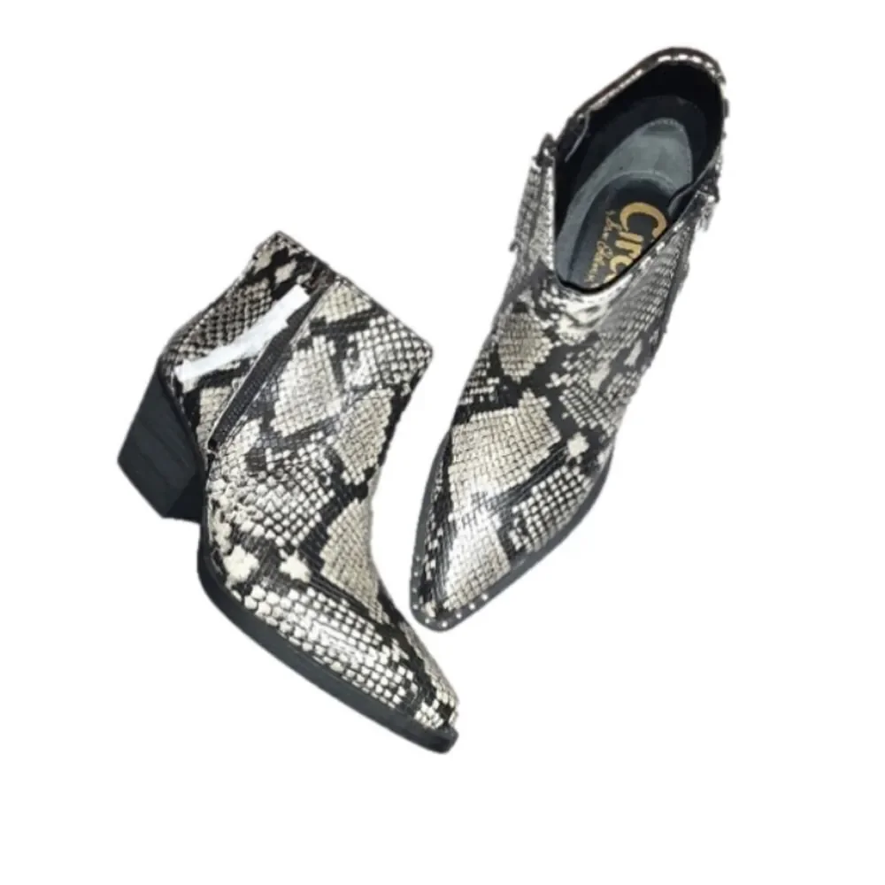 Ladies Circus by Sam Edelman Snake Print ankle boot sz 6.5